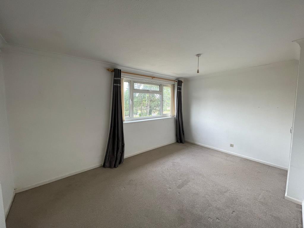 Lot: 113 - END-TERRACE HOUSE WITH PLANNING FOR ADDITIONAL PROPERTY - 